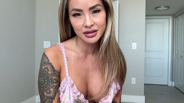 Full leaked Ms lindalan page private onlyfans photo