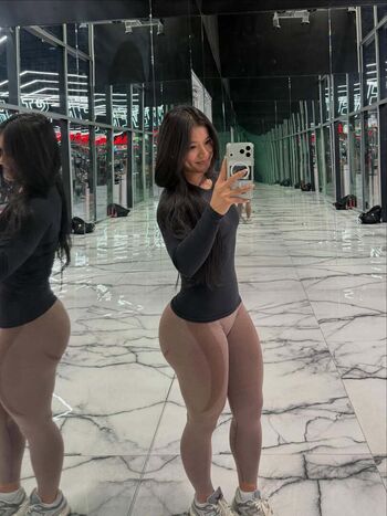 Full leaked Msdumpling private onlyfans photo