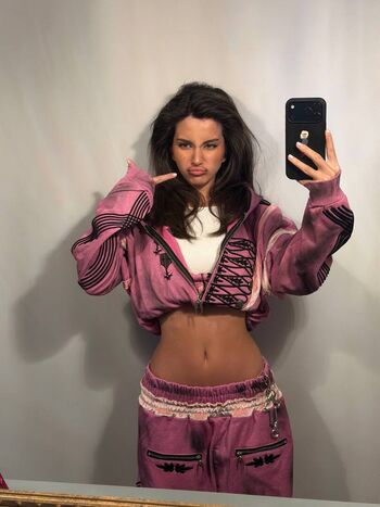 Full leaked Mugretnug private onlyfans photo