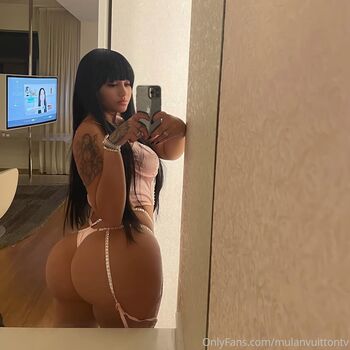 Full leaked Mulanvuitton private onlyfans photo