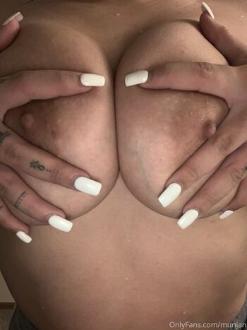 Full leaked Munjan private onlyfans photo