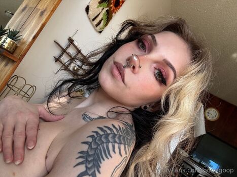Full leaked Mushbugs private onlyfans photo
