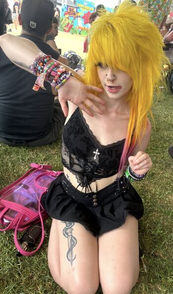 mushroomfairy666,