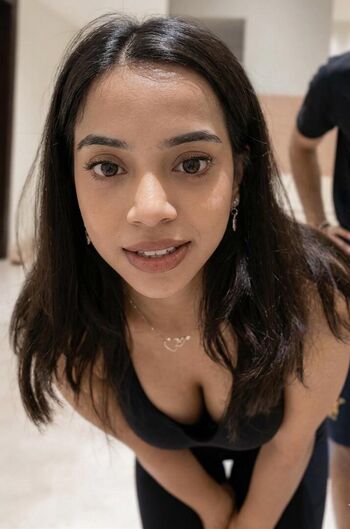 Full leaked Muskan karia page private onlyfans photo