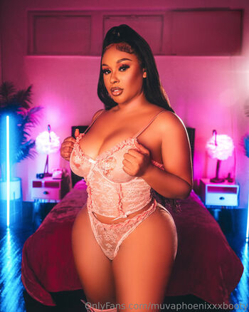 Full leaked Muvaphoenixxxbooty private onlyfans photo