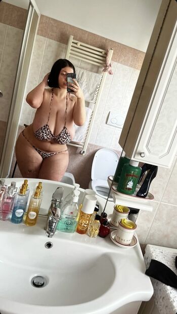 Full leaked Mxmmytina private onlyfans photo