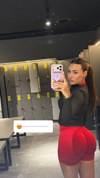Full leaked Mymy ibnn private onlyfans photo
