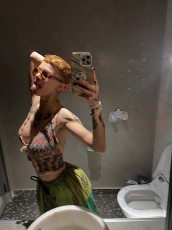 Full leaked Myorenzii private onlyfans photo