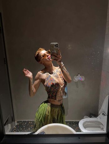 Full leaked Myorenzii private onlyfans photo