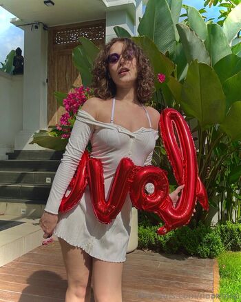 Full leaked Naaami page private onlyfans photo