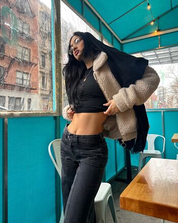 Full leaked Naaz torbati page private onlyfans photo