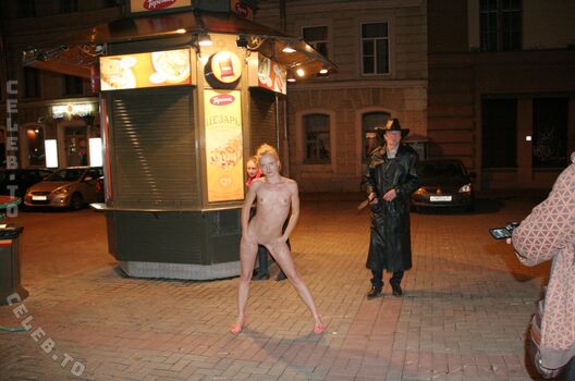 Nackt In Russland