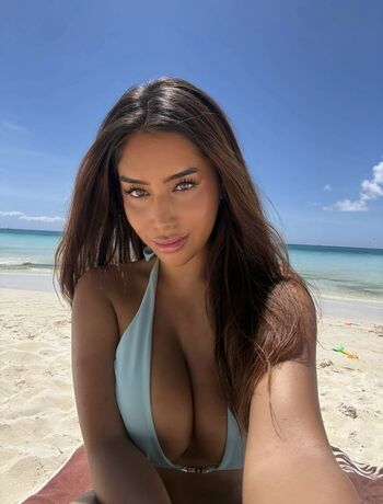 Full leaked Nadia ayla private onlyfans photo