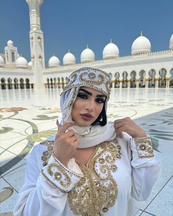 Nadia Khar