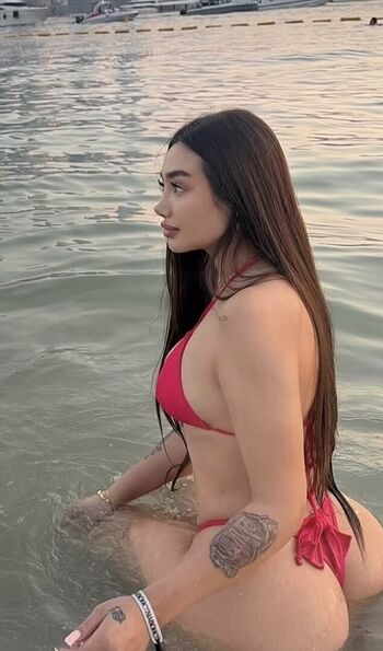 Full leaked Nadiasultanx page private onlyfans photo