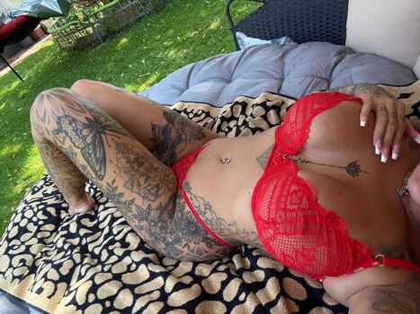 Full leaked Nadine inked private onlyfans photo