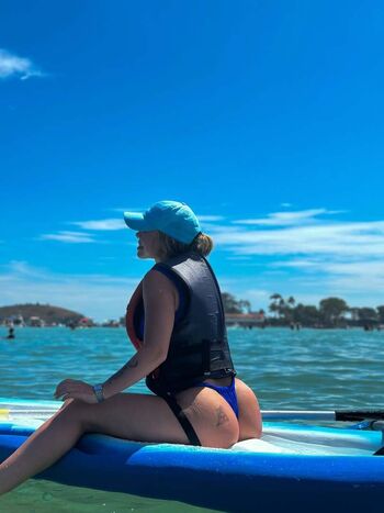 Full leaked Naelly flores page private onlyfans photo