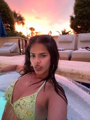 Full leaked Nahrin khan private onlyfans photo