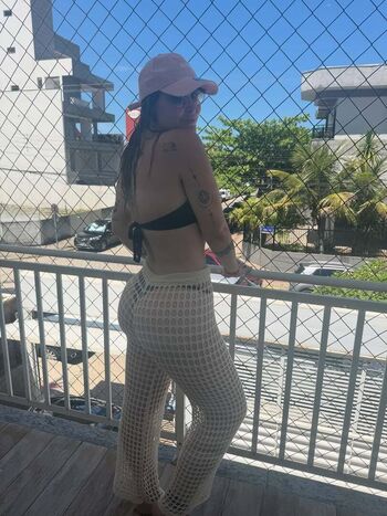 Full leaked Nahzinhaa private onlyfans photo