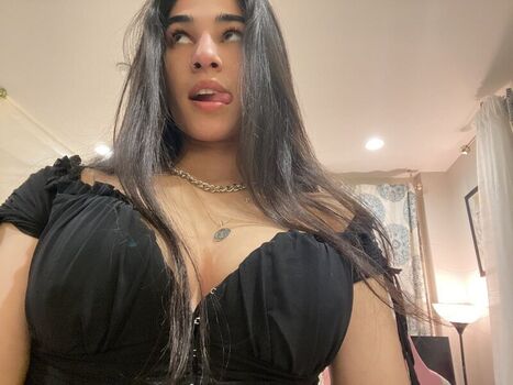 Full leaked Naila iqbal private onlyfans photo