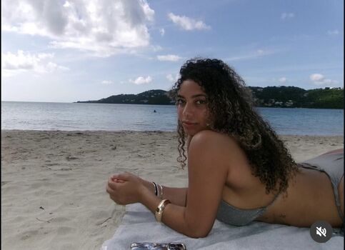 Full leaked Naima elizabeth private onlyfans photo