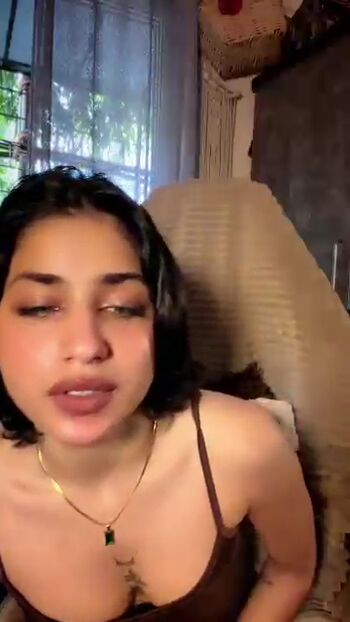 Full leaked Naina page private onlyfans photo