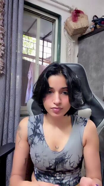 Full leaked Naina private onlyfans photo