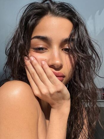 Full leaked Najwa khliwa private onlyfans photo