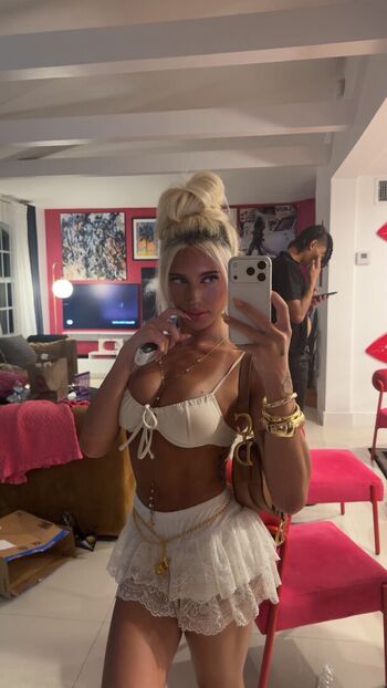 Full leaked Nami mmmy private onlyfans photo