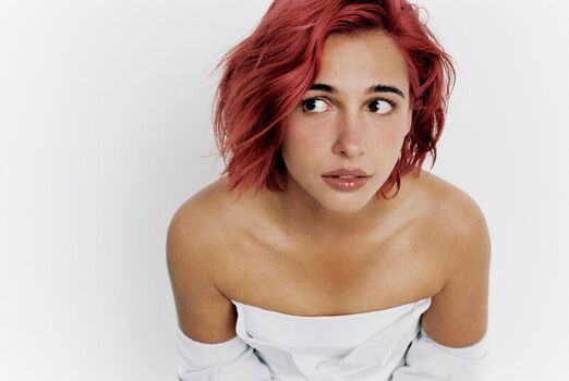 Full leaked Naomi scott private onlyfans photo