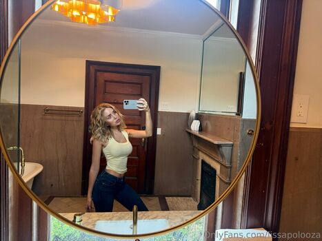 Full leaked Naomi woods page private onlyfans photo