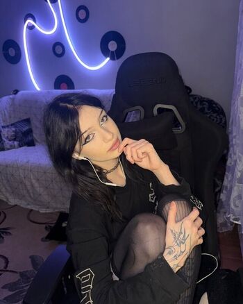 Full leaked Nastixx x private onlyfans photo