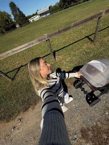 Full leaked Natalie decker page private onlyfans photo