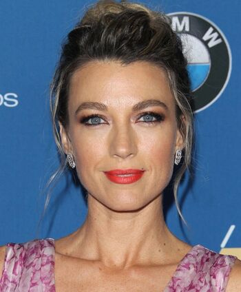 Natalie Zea