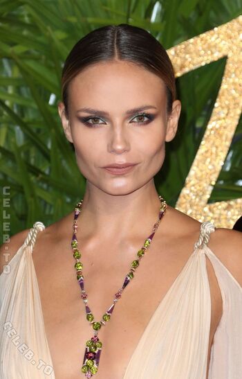 Full leaked Natasha poly page private onlyfans photo