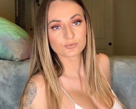 Natasha Starr