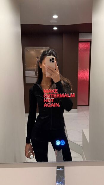 Full leaked Nathalie lok page private onlyfans photo