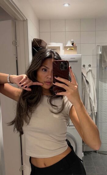 Full leaked Nathalie lok private onlyfans photo