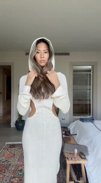 Full leaked Nathalie lok page private onlyfans photo