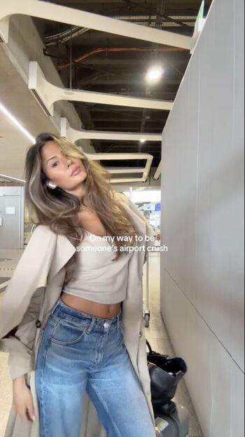 Full leaked Nathalie lok page private onlyfans photo