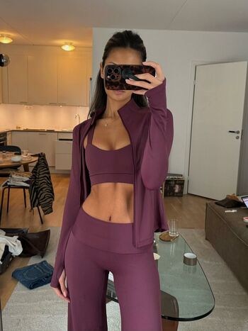 Nathalie Lok