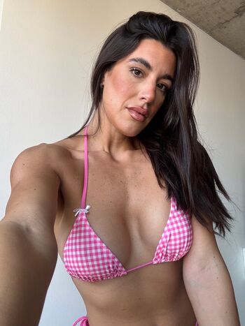 Full leaked Naughtymiaxoxo private onlyfans photo