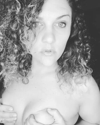 Full leaked Naughtymommy private onlyfans photo