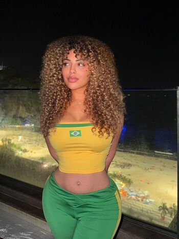 Full leaked Nawarraoff private onlyfans photo