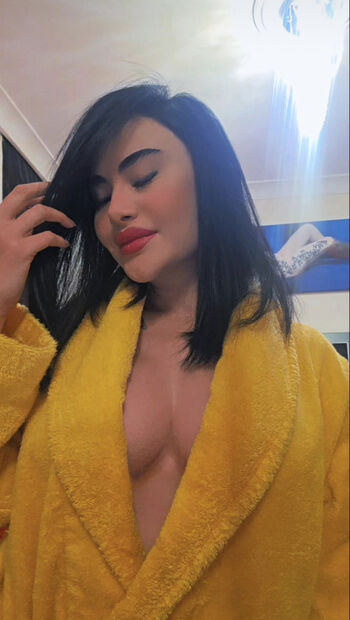 Full leaked Naz mila page private onlyfans photo