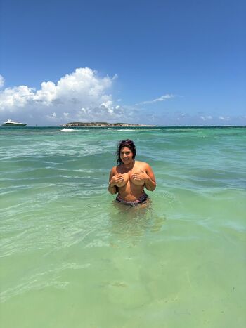 Full leaked Nazaroundtheworld private onlyfans photo