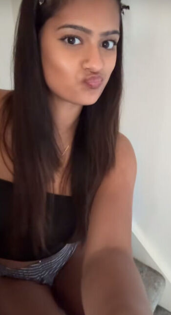 Full leaked Neha kaur private onlyfans photo