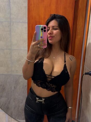 Full leaked Nelachazarreta private onlyfans photo