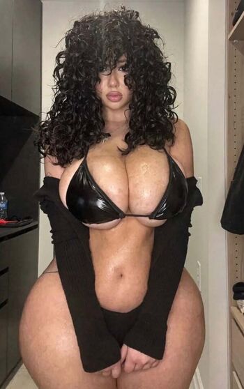 Full leaked Neomigaia private onlyfans photo