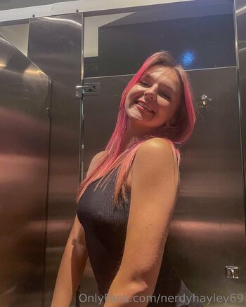 Full leaked Nerdyhayley private onlyfans photo